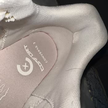Converse Wave Motion Trainer Ayakkabısında Erken Yırtılma Ve Taban Deformasyonu