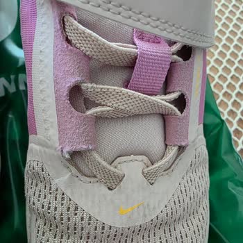 Nike Çocuk Ayakkabısında Kısa Sürede Ön Açılması Ve Logo Dökülmesi - Ücret İadesi Talebi
