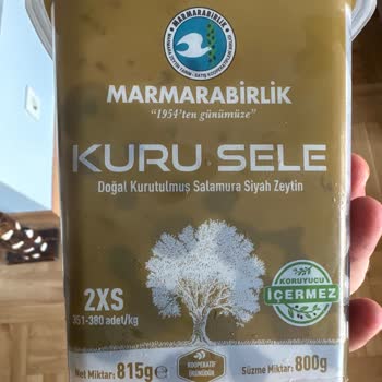 MarmaraBirlik Kuru Zeytininde Çekirdek Renklerinin Belirgin Farklılığı Ve Boya Şüphesi