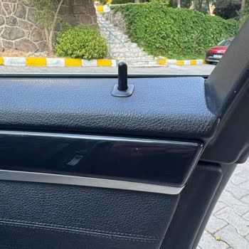 BMW 520i F10 Araçta Ön Sağ Kapı Kilit Arızası Ve Ücretsiz Onarım Talebi