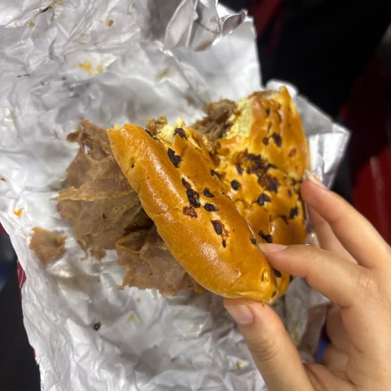 Arby's Eyüp Şubesinde Soğuk Ve Tadı Bozuk Beef’n Cheddar Menü