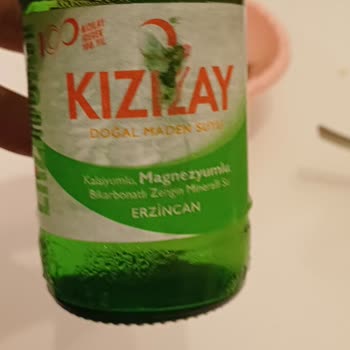 Kızılay Doğal Maden Suyu Şişelerinde Gazsız Düz Su Çıktı