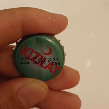 Kızılay Doğal Maden Suyu Şişelerinde Gazsız Düz Su Çıktı