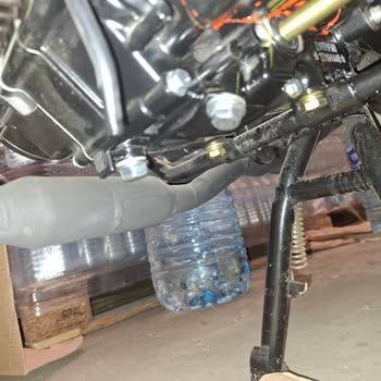 Yağ Sızdıran Motor Parçası Ve Çatlak Stop Şikayeti