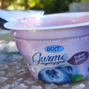 Dost Süt Yoğurtta Kan Görüntüsü Hijyen Endişesi Yaratıyor