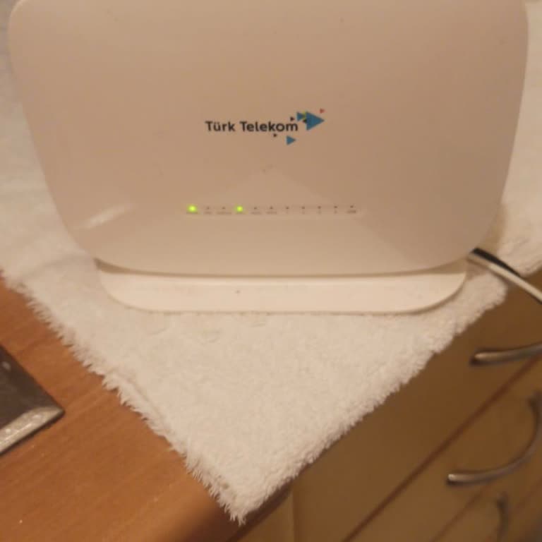 TurkNet İçin Tekrarlayan İnternet Kesintileri Ve Tazminat Talebi