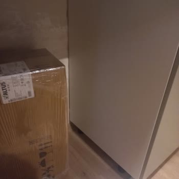 IKEA Mutfak Dolabı Montajı Hatalı: Bulaşık Makinesi İçin Delik Yok, Silikon Sorunu