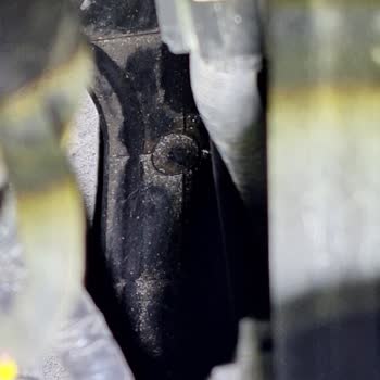 İntercooler Hortumu Yağ Kaçağı Ve Hasarlı Kılıf Tekrarı Serviste Çözülmedi