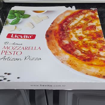 Yanıltıcı Görsel Ve Hamur Yapısı İle Artizan Pizza Beklentisi Karşılanmadı