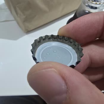 Sarıyer Cam Şişe Kola Kapaklarındaki Pas Sağlık Tehlikesi