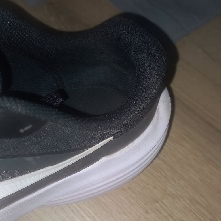 Nike Ayakkabısında Üretim Hatası Nedeniyle Topuk Deformasyonu Ve Çözüm Reddi