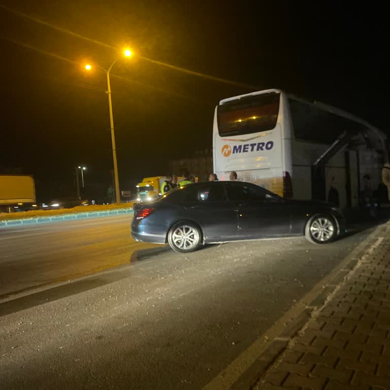 Metro Turizm Otobüsünde Fren Kilitlenmesi Ve Soğutma Arızası