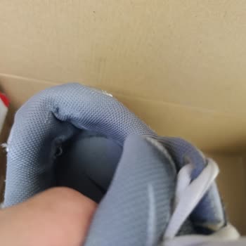 Nike Ayakkabısında Erken Yırtılma Ve Kullanıcı Hatası Değerlendirmesi