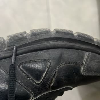 Skechers Ayakkabısında Hızlı Yırtılma Ve Mağaza Destek Eksikliği