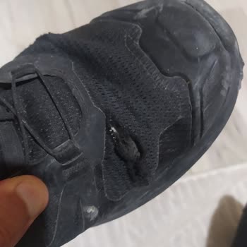 Salomon X Adventure Se Deforma Rápidamente y Rechazan Garantía