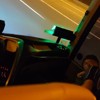 Hostun Şoför Yanında Uyuması Yolcu Güvenliğini Tehlikeye Attı