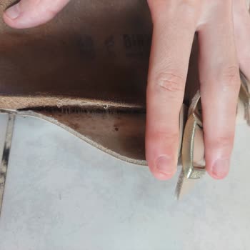 Birkenstock Terlikte Hızlı Deformasyon Ve A101 İle Markanın Çelişkili Açıklamaları