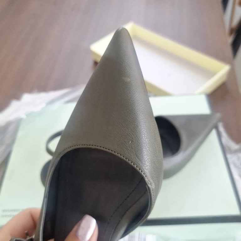 İade Edilen Ayakkabının Ücreti Ödenmedi Şirket İletişime Kapalı