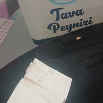 BİM Peynirlerinde Kıl Ve Küf Sorunu