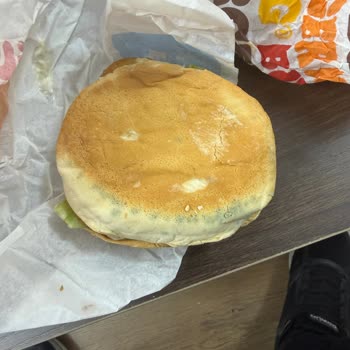 Küflü Hamburger Ekmeği Gıda Güvenliği Şikayeti