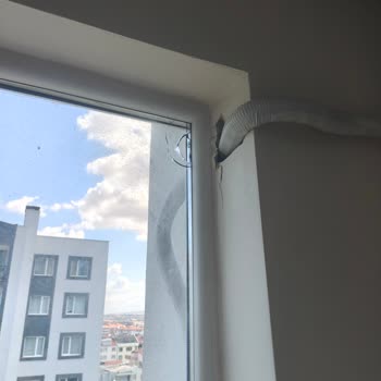 LG Servisinin Dikkatsizliği Cam Kırdı, Şirket Hızlı Çözümle Mağduriyeti Giderdi