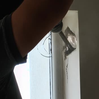 LG Servisinin Dikkatsizliği Cam Kırdı, Şirket Hızlı Çözümle Mağduriyeti Giderdi
