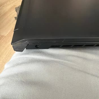 Yurtiçi Kargo’da Kırılabilir İbareli Laptop Paketi Özensiz Taşındı Ve Hasar Gördü
