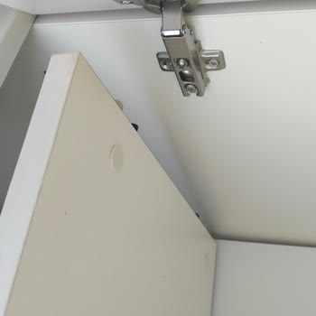 Evkur Çocuk Dolabı Çöktü, Kolum Mor Durumda Acil Değişim Talebi