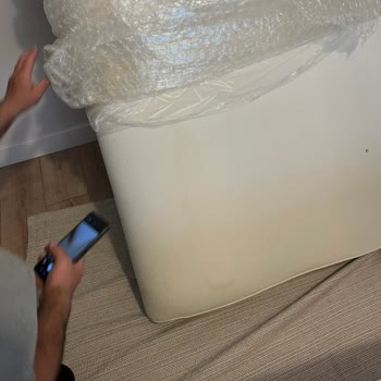 Yatak Başlığı Üzerindeki Sürekli Ayıplı Teslimat Ve İletişimsizlik