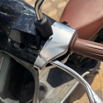 Garanti Kapsamındaki Motorum Bakım Sonrası Çizik Ve Çatlaklarla Teslim Edildi, Servis Sorumlu