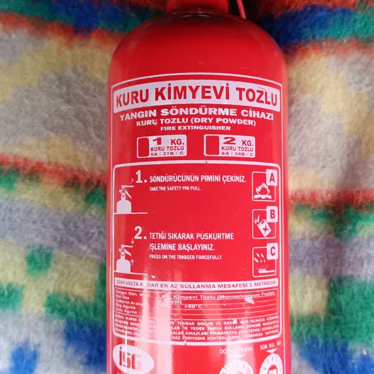 Araç Muayene Sokak Satıcısının Yangın Tüpü 1800 TL’ye Satıldı