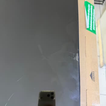 Kırık Ekranlı Televizyon Teslimatı Ve Servis Oyalaması
