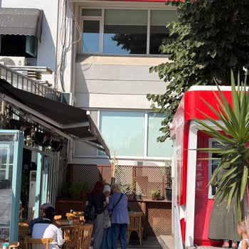Güneş Parlamasından Ekranı Görünmez Olan Ve Sürekli Arızalı ATM'in Yer Değişikliği Talebi