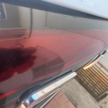 Arka Stop Farı Çatlağı Garanti Dışı Ve Servis İletişimsizliği