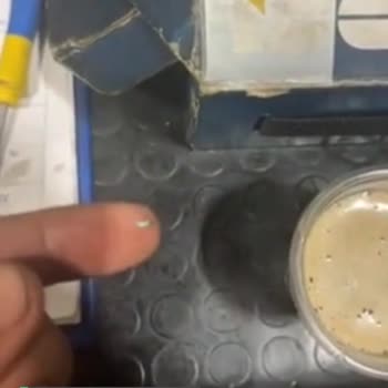 Nescafe Kahveden Plastik Şeyler Çıkıyor