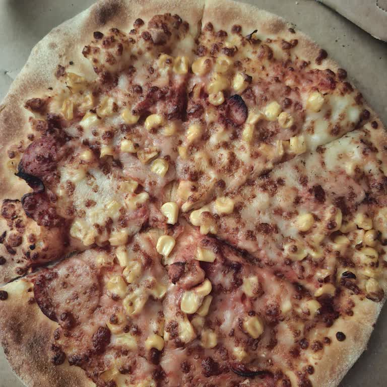 Afyon Şubesinde Uzun Süreli Gecikme Ve Soğuk Yanlış Pizza Teslimatı