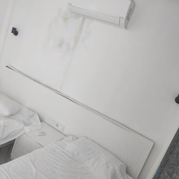 Yanıltıcı Fotoğraf Ve Kısmi Korunaklı Havuz Nedeniyle Mağduriyet