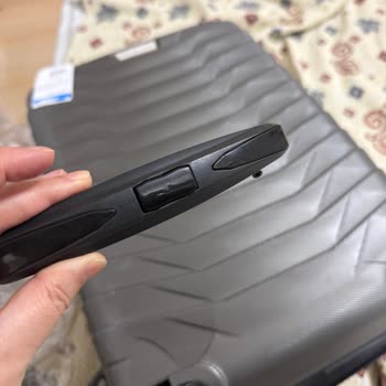 Kırık Valiz İçin Geri Dönüş Ve Tazminat Talebi