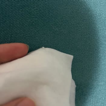 Yeni Doğan Bebek İçin Satın Alınan Islak Mendilde Keskin Parça Ve Cilt Yaralanması Riski