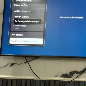 Samsung CU8000 Televizyonunda Yayın Ve Sıfırlama Menüsü Pasif, Kullanılamaz