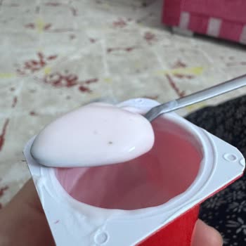 İçimino Danino Ürününde Siyah Parçalar Bulunması Sağlık Endişesi Yaratıyor
