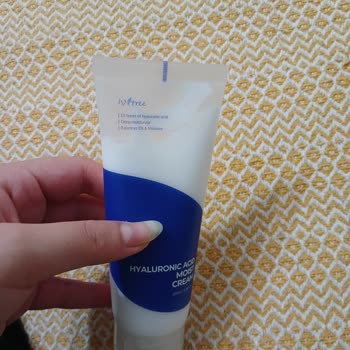Isntree Hyaluronic Acid Moist Cream Ürününde Aşırı Boşluk Ve Kötü Marka İmajı