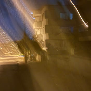 Esin Sokakta Karanlıkta Güvenlik Endişesi İçin Sokak Lambalarının Acil Onarımı Gerekiyor