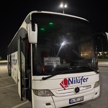 Kuşadası İstanbul Seferinde Eski Ve Bakımsız Otobüs Nedeniyle Donma Şikayeti