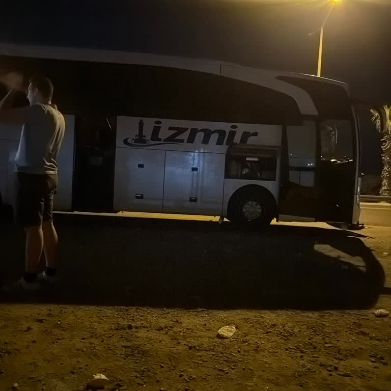 Otobüs Arızası Ve 4 Saatlik Bekletilme Bilgi Eksikliği