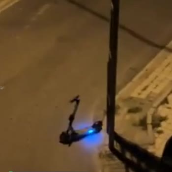BinBin Saatlerdir Ötüyor, Uyuyamıyorum!