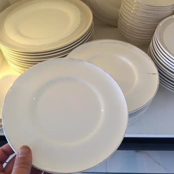 Jumbo'dan Alınan Yemek Takımında Desen Solması Ve Kırık Tabağın Değiştirilmesi Talebi