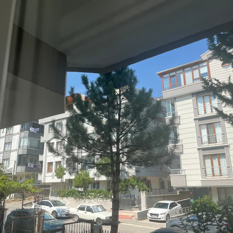 Abidinpaşa Şubesinde Reklamlarla Çelişen Bayat Badem Satışı Ve Duyarsız Personel