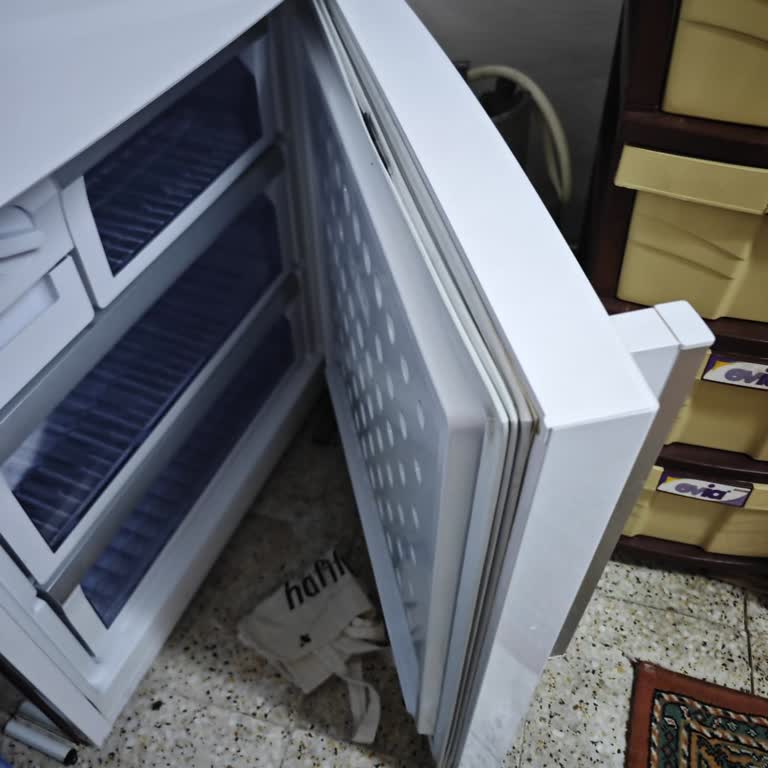 Beko B 9472 Nmn Buzdolabının Dondurucu Kapak Lastiği 3 Ayda Temin Edilemedi