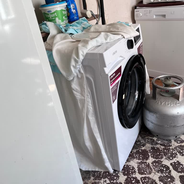 Altus Çamaşır Makinesi Kullanımda Beklenmedik Kayma Ve Yanlış İçerik